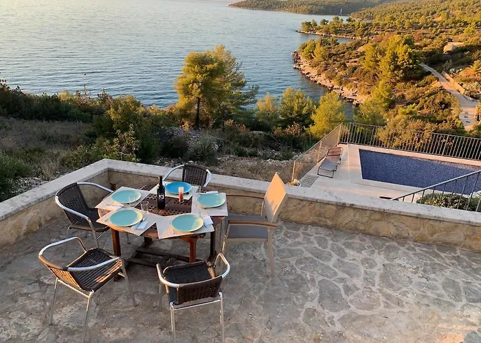 Convalaria Villa Sutivan