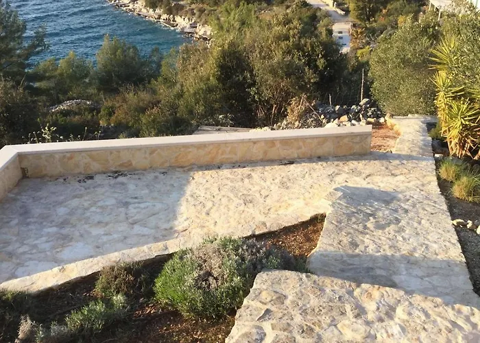 Convalaria Villa Sutivan